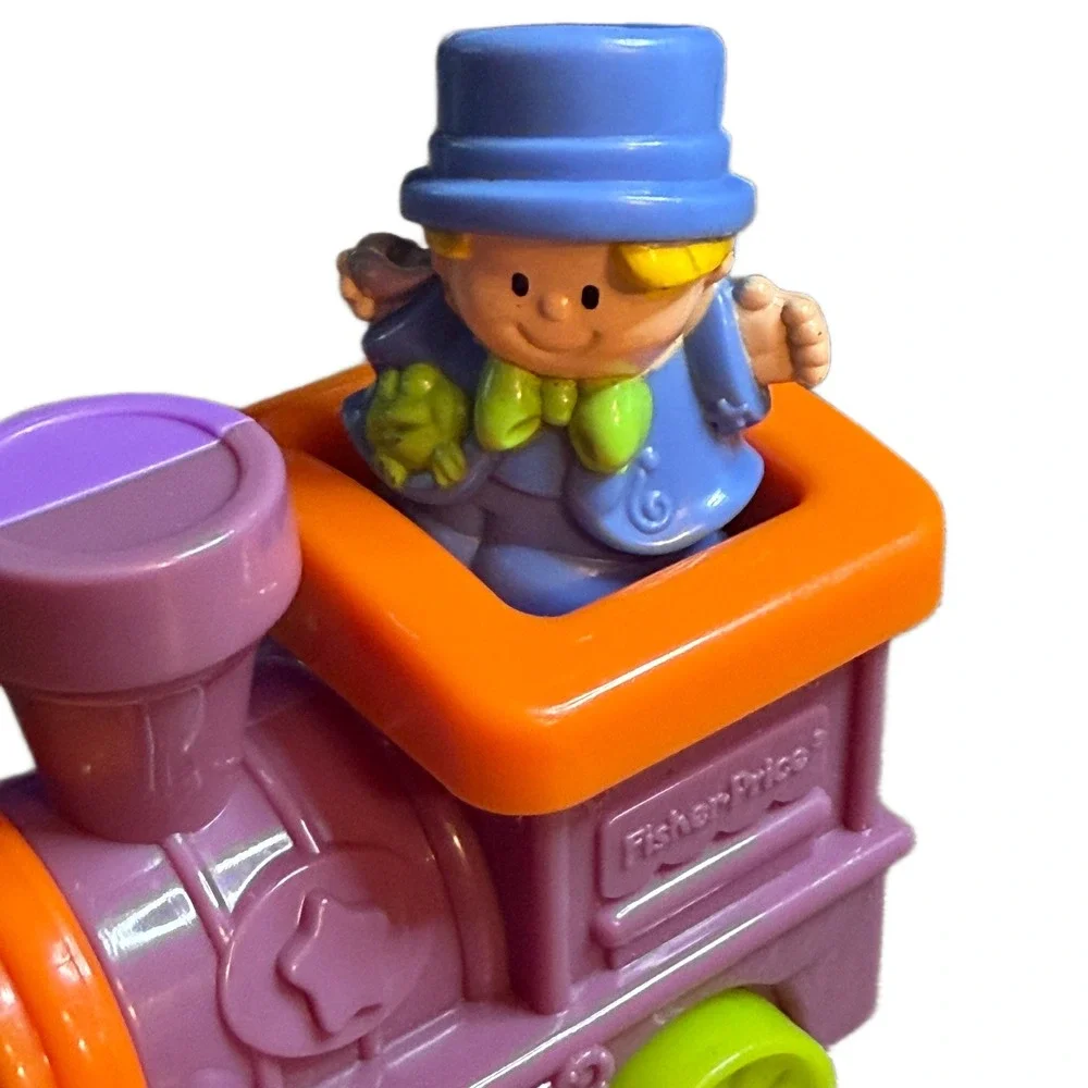 Fisher-Price Little People Purple Train Engine McDonalds Happy Meal Toy 2002